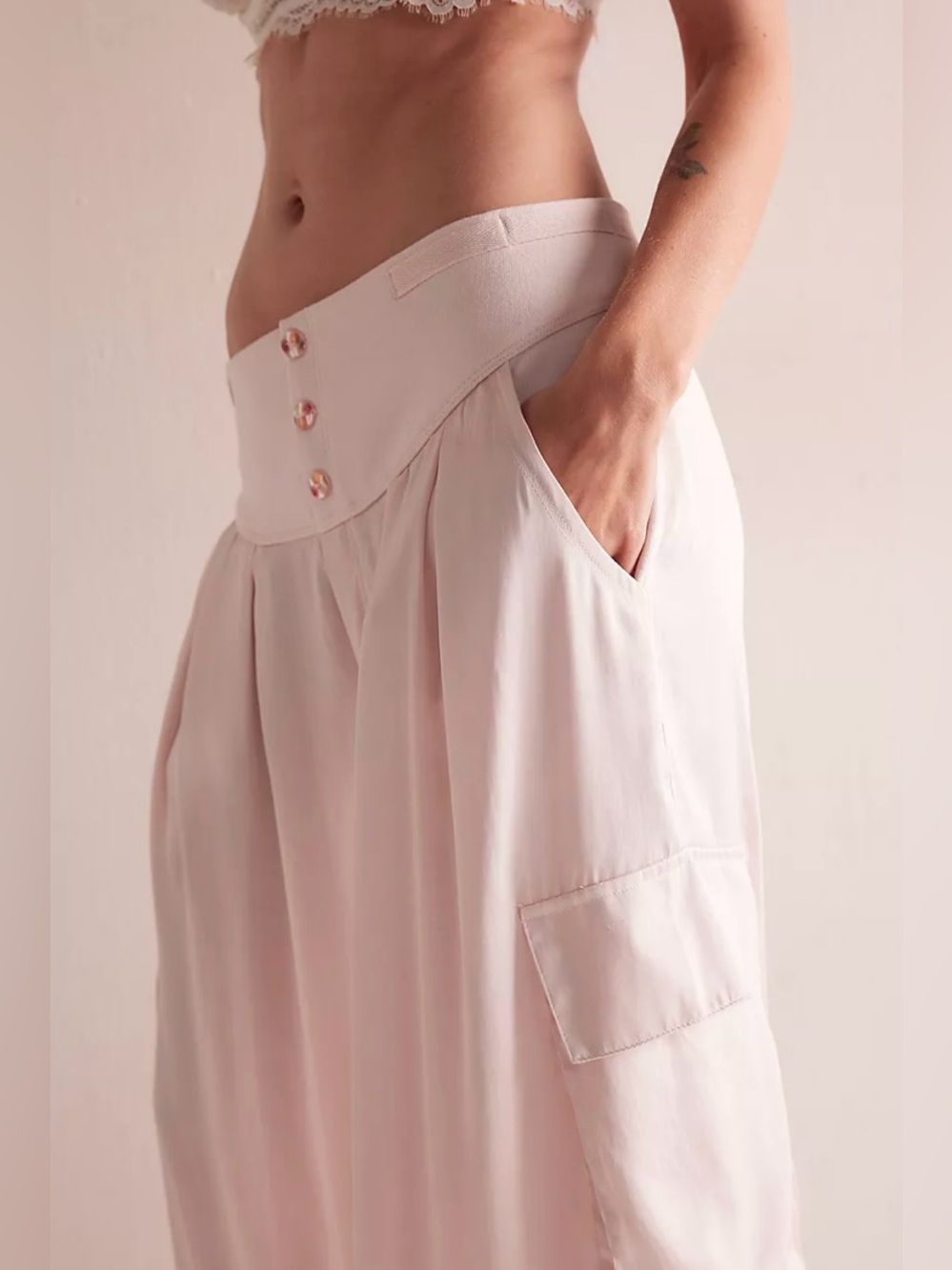 Free People Kiss & Tell Wide Leg Cargo Pants Light Pink Small - Picture 2 of 8